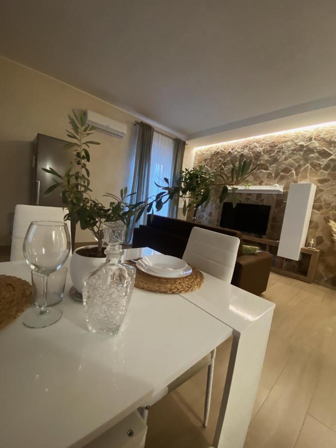 Ca Sal Holiday Home Lesina Zewnętrze zdjęcie